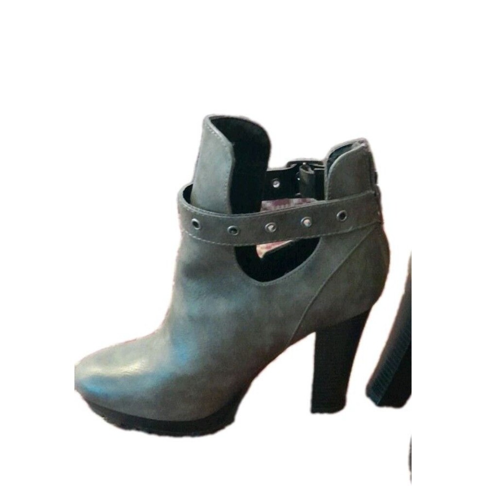 Report Sloane Women’s 9 Boots With Buckle Strap Heels With Back Zip Up